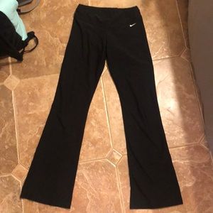Nike bootcut yoga leggings